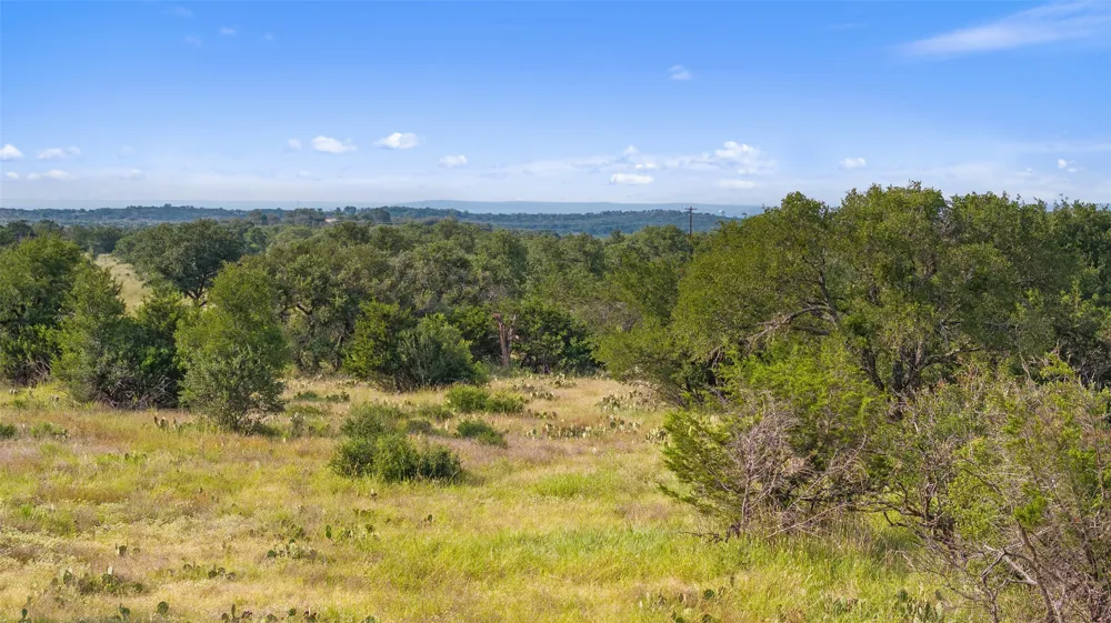 W RR 962 Round Mountain, TX 78663