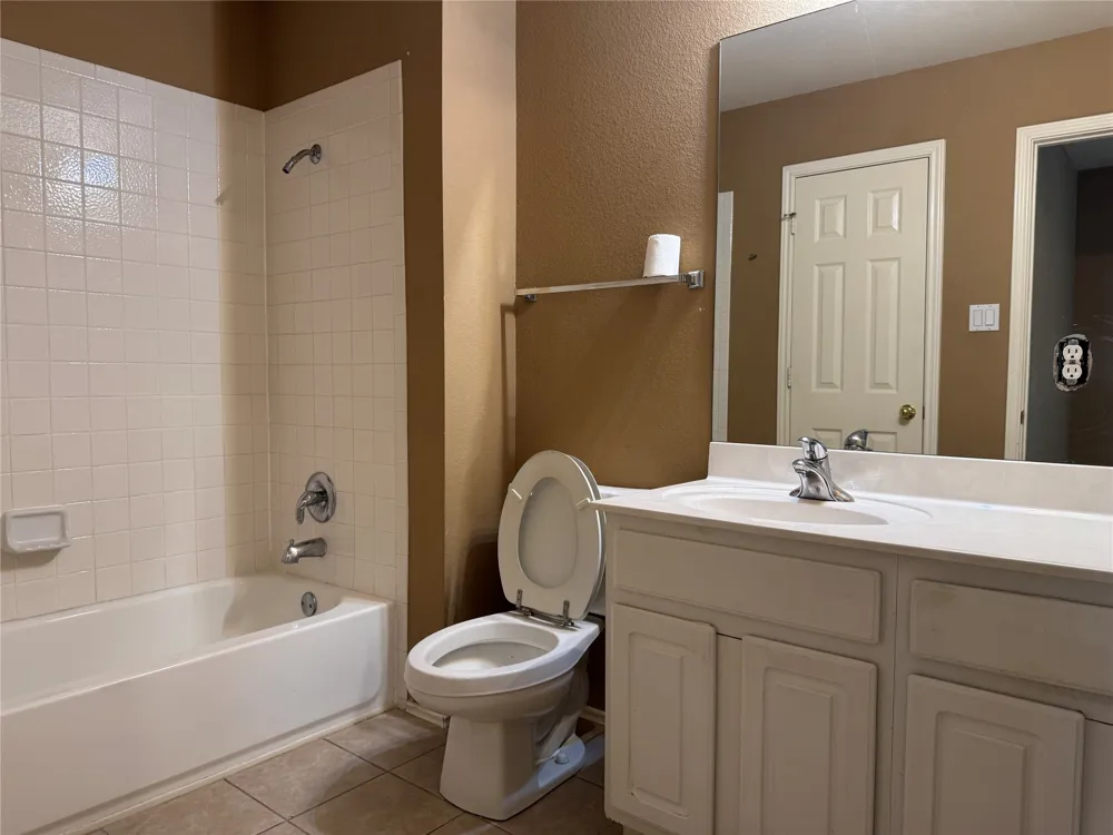 1900 Scofield Ridge Parkway #3503 Austin, TX 78727