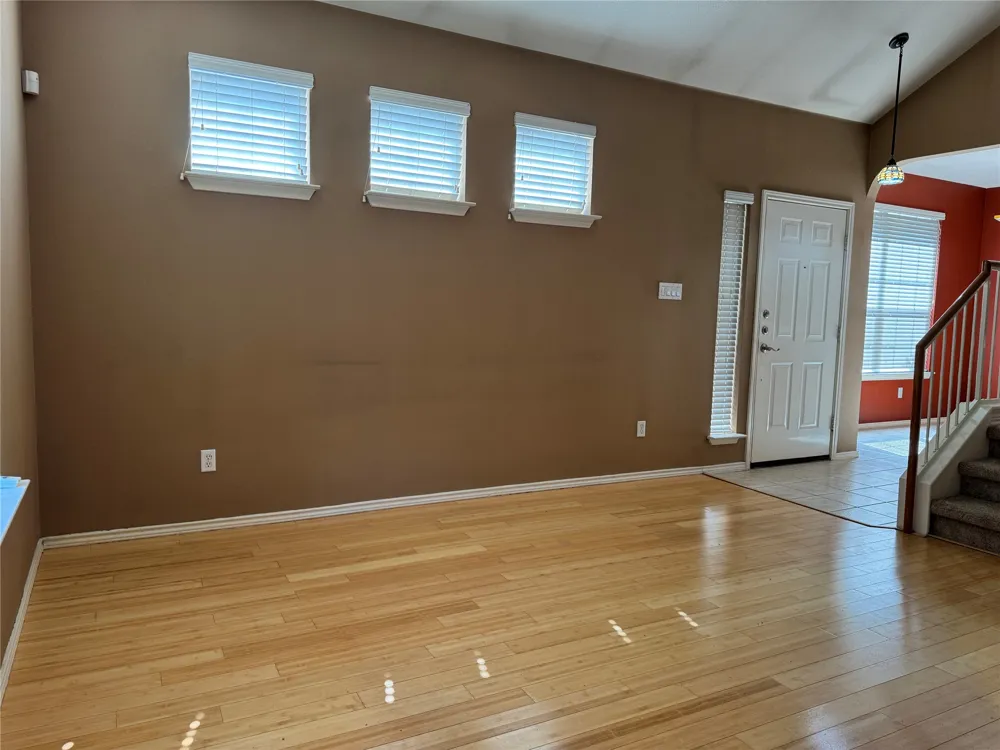 1900 Scofield Ridge Parkway #3503 Austin, TX 78727
