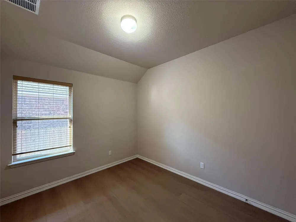 633 Peregrine Way Leander, TX 78641