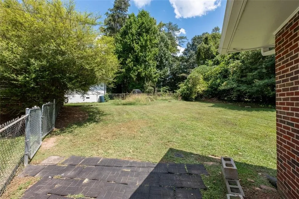 208 SE Yancy Drive SE Marietta, GA 30067