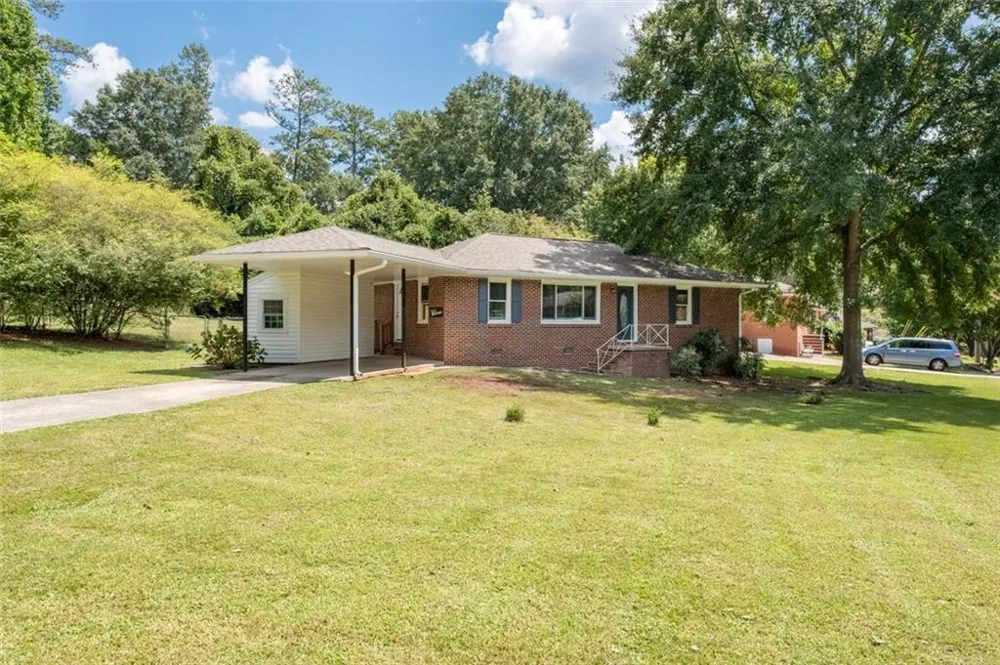 208 SE Yancy Drive SE Marietta, GA 30067