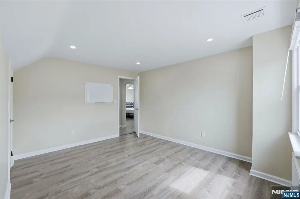 144 Kent Street Hackensack, NJ 07601