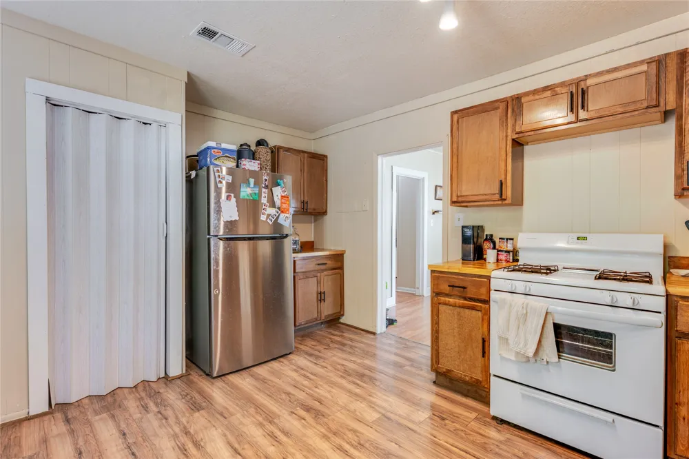228 W Archer Street Jacksboro, TX 76458