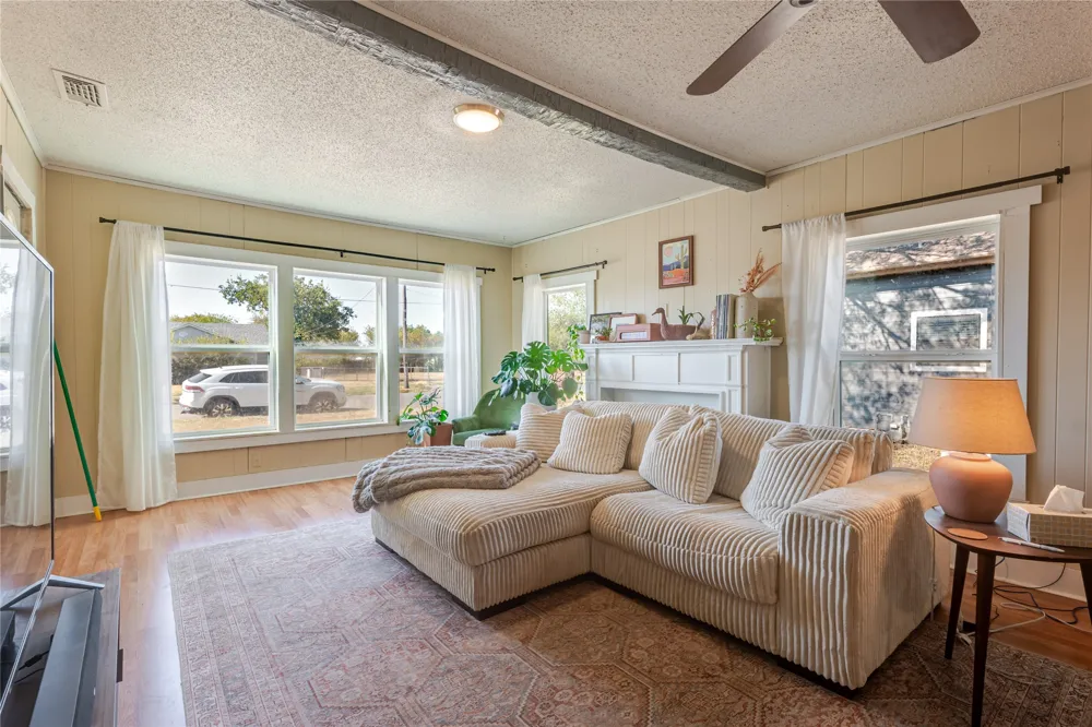 228 W Archer Street Jacksboro, TX 76458