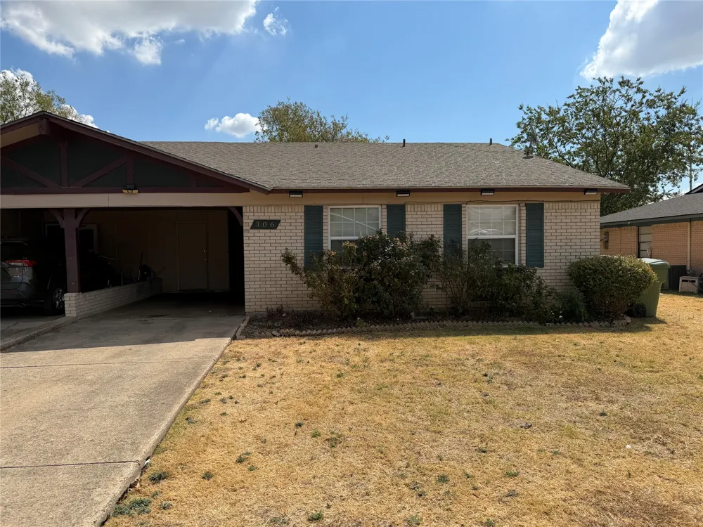306 Evelyn Drive Garland, TX 75042