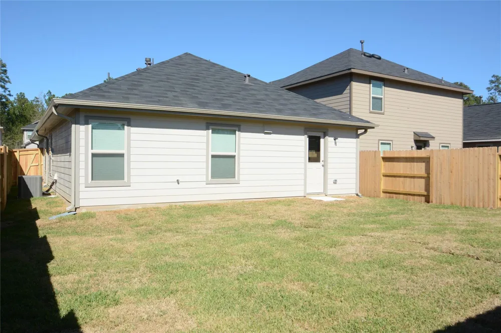 1319 Winding Willow Drive Pinehurst, TX 77362