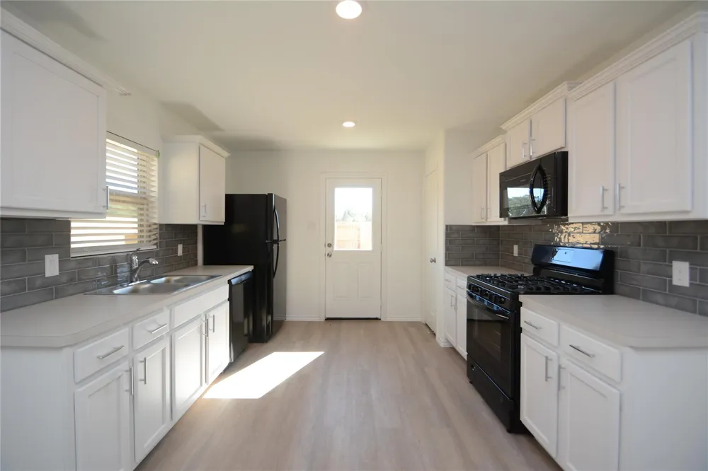 1319 Winding Willow Drive Pinehurst, TX 77362