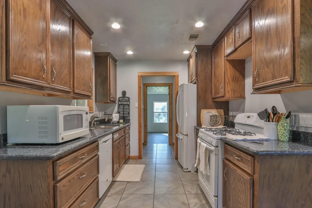12721 7th Street Santa Fe, TX 77510