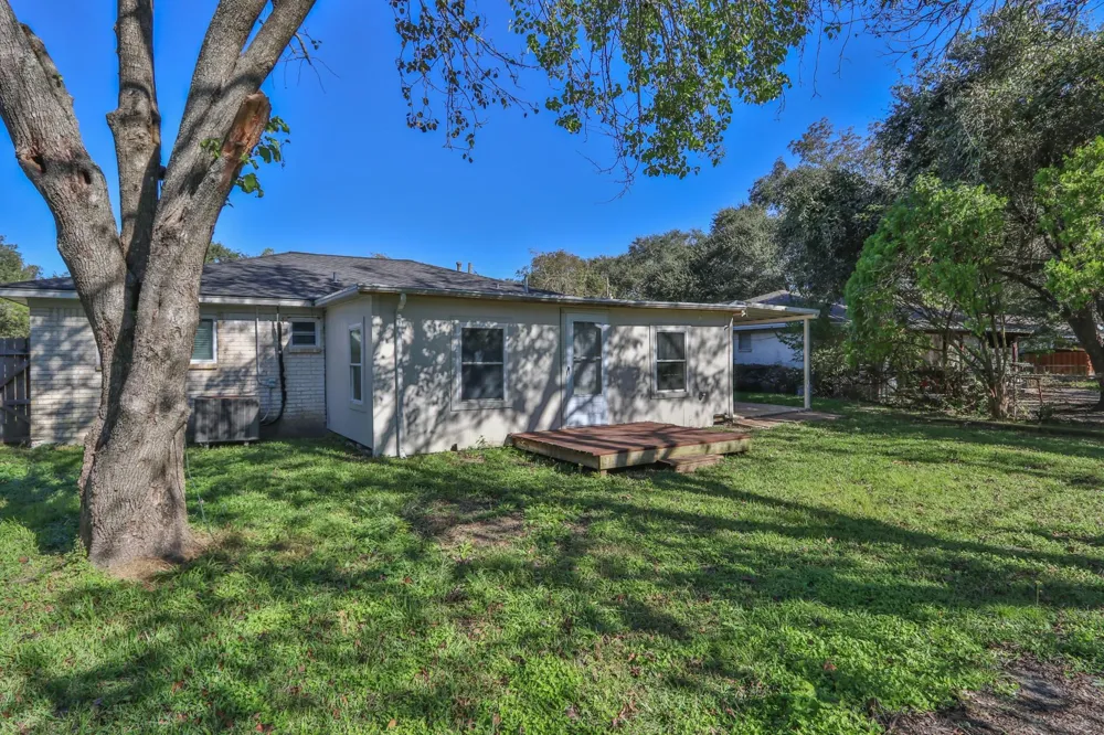 12721 7th Street Santa Fe, TX 77510