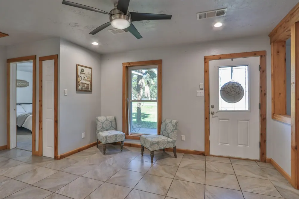 12721 7th Street Santa Fe, TX 77510