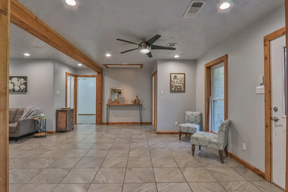 12721 7th Street Santa Fe, TX 77510