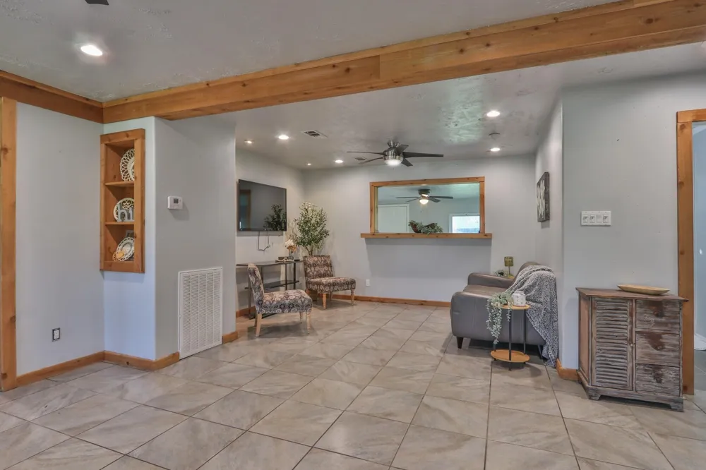 12721 7th Street Santa Fe, TX 77510