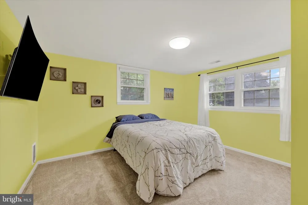 1906 SUFFOLK ROAD Finksburg, MD 21048