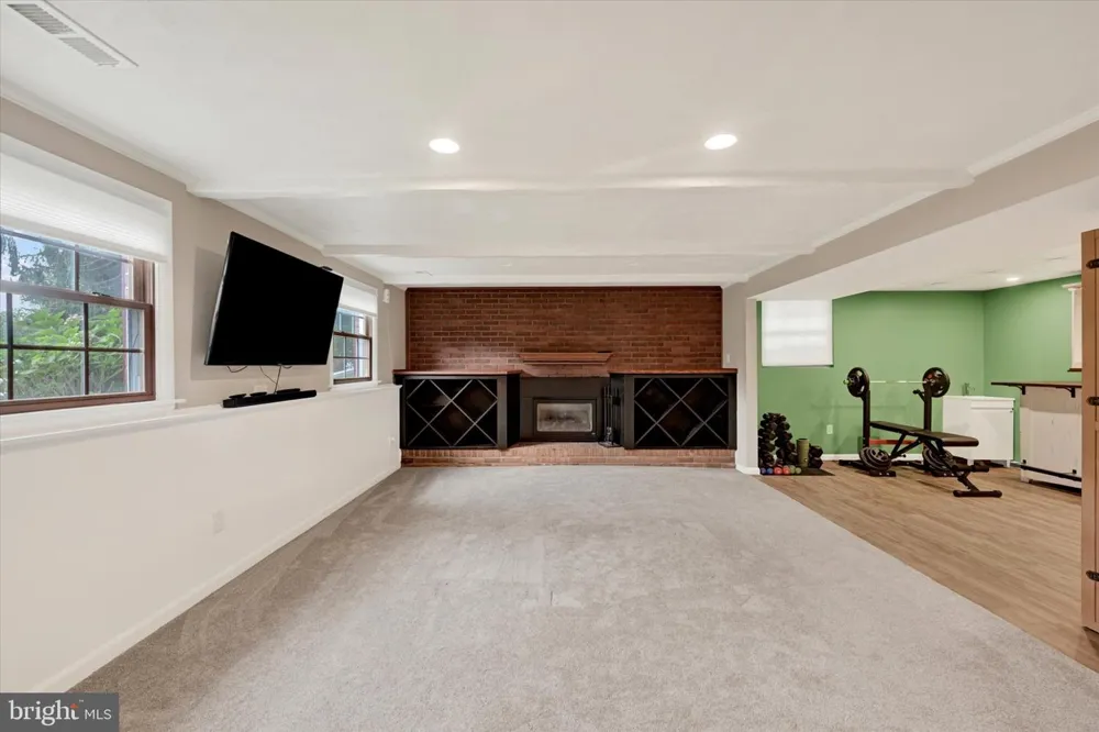1906 SUFFOLK ROAD Finksburg, MD 21048