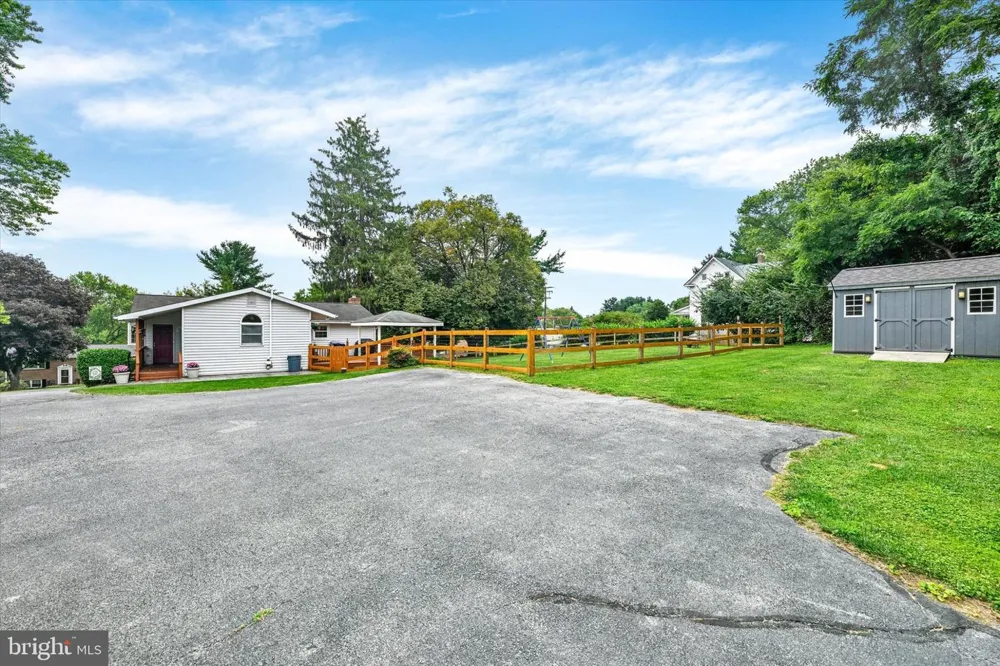 1906 SUFFOLK ROAD Finksburg, MD 21048