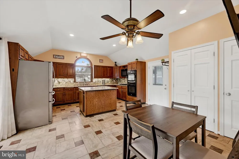 1906 SUFFOLK ROAD Finksburg, MD 21048