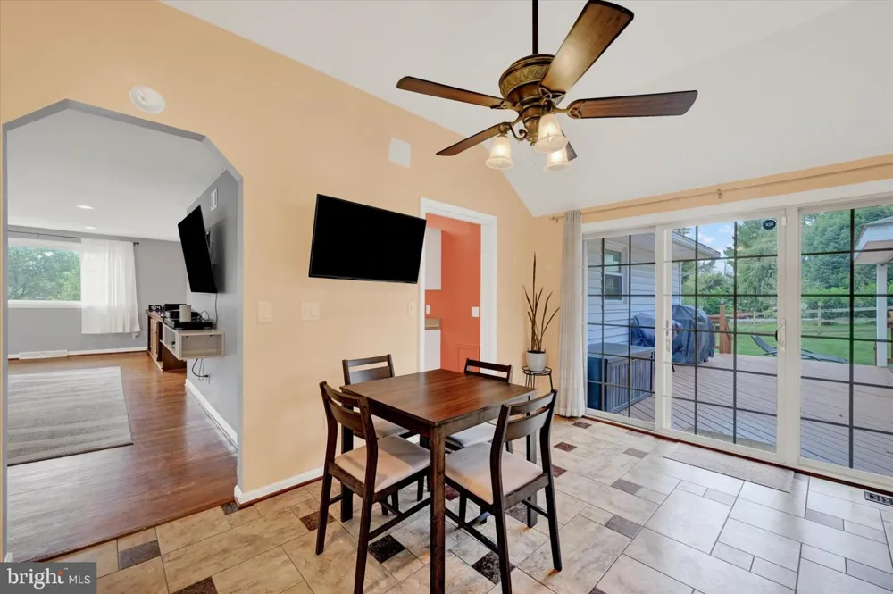 1906 SUFFOLK ROAD Finksburg, MD 21048