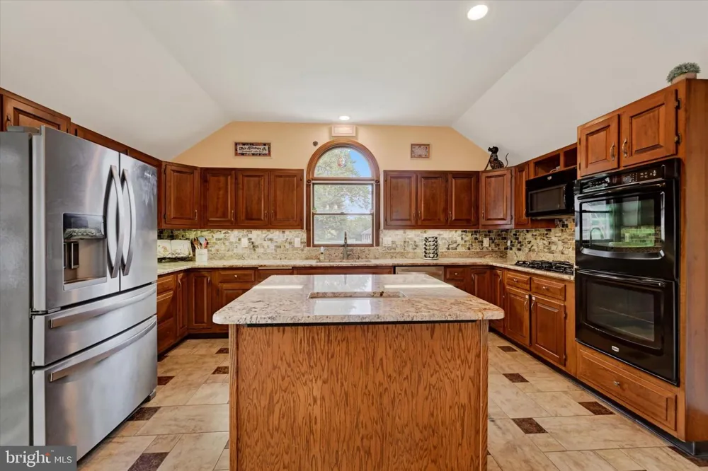 1906 SUFFOLK ROAD Finksburg, MD 21048