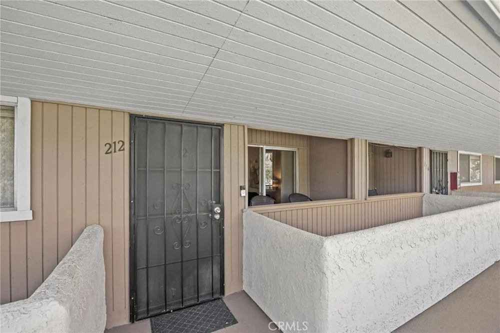 575 Villa Court #212 Palm Springs, CA 92262
