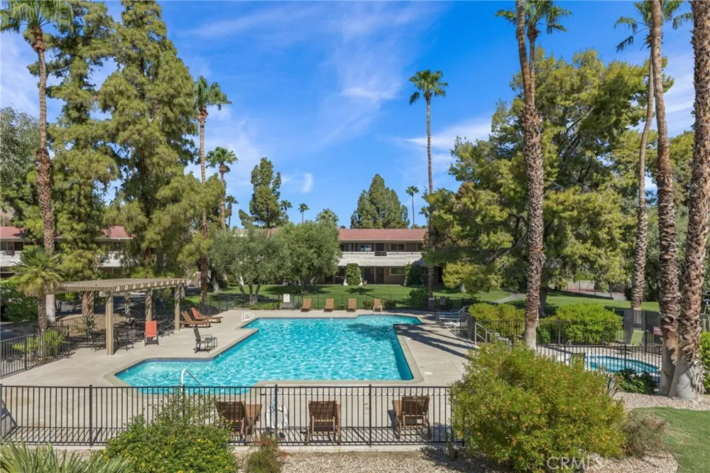 575 Villa Court #212 Palm Springs, CA 92262