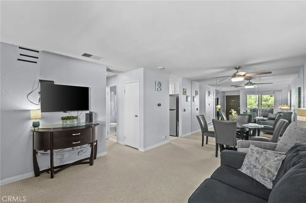 575 Villa Court #212 Palm Springs, CA 92262
