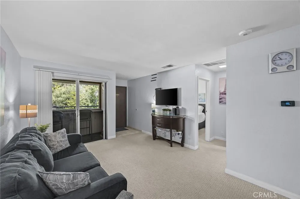 575 Villa Court #212 Palm Springs, CA 92262