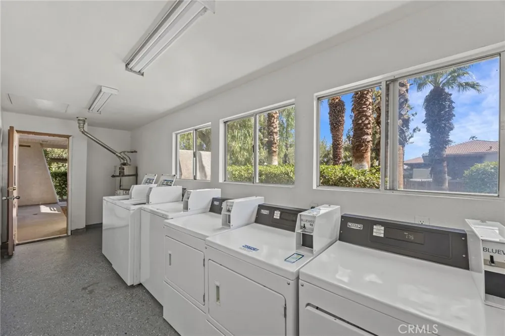 575 Villa Court #212 Palm Springs, CA 92262