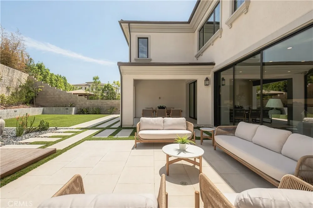53 Eider Run Irvine, CA 92618