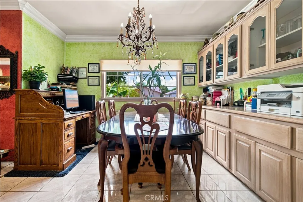 6846 Jellico Avenue Los Angeles, CA 91406