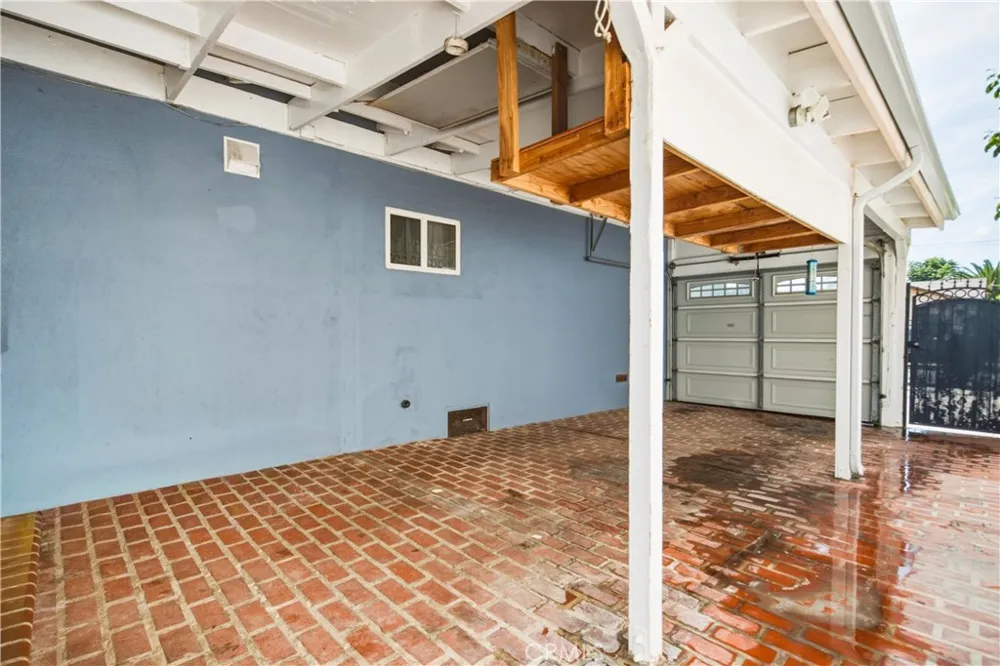 6846 Jellico Avenue Los Angeles, CA 91406