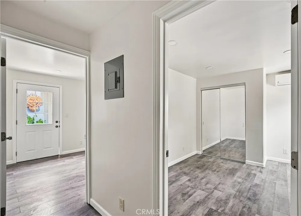 6846 Jellico Avenue Los Angeles, CA 91406
