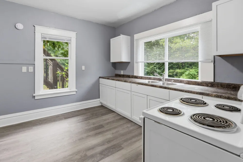 198 Rex Avenue Kalamazoo, MI 49048