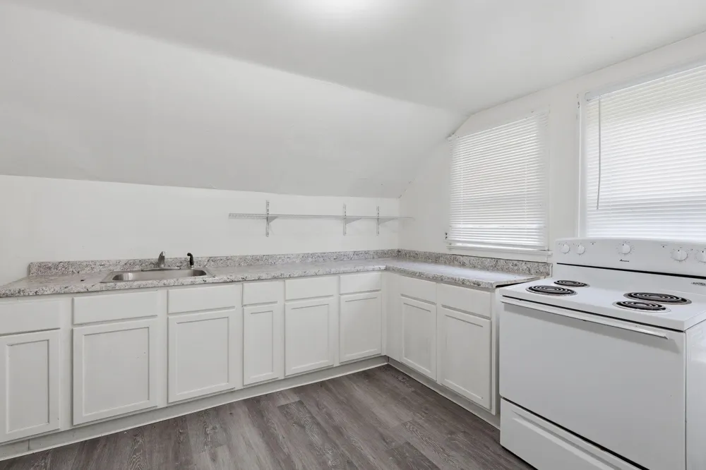 198 Rex Avenue Kalamazoo, MI 49048