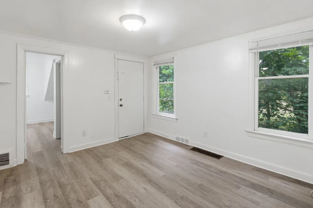 198 Rex Avenue Kalamazoo, MI 49048