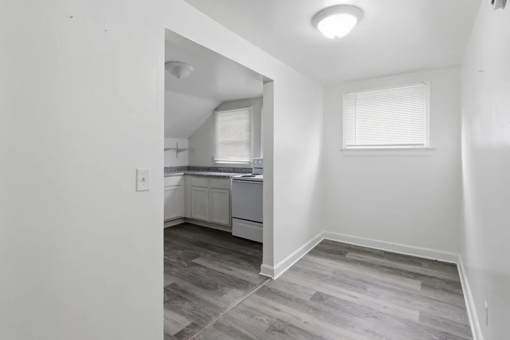 198 Rex Avenue Kalamazoo, MI 49048