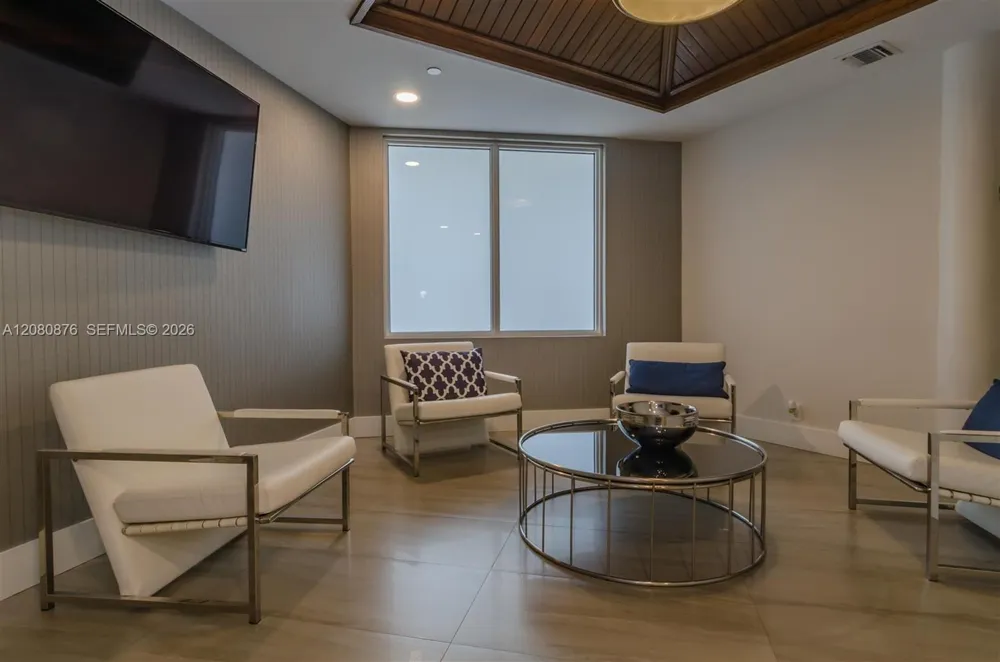 20281 E Country Club Dr #CAB3 Aventura, FL 33180