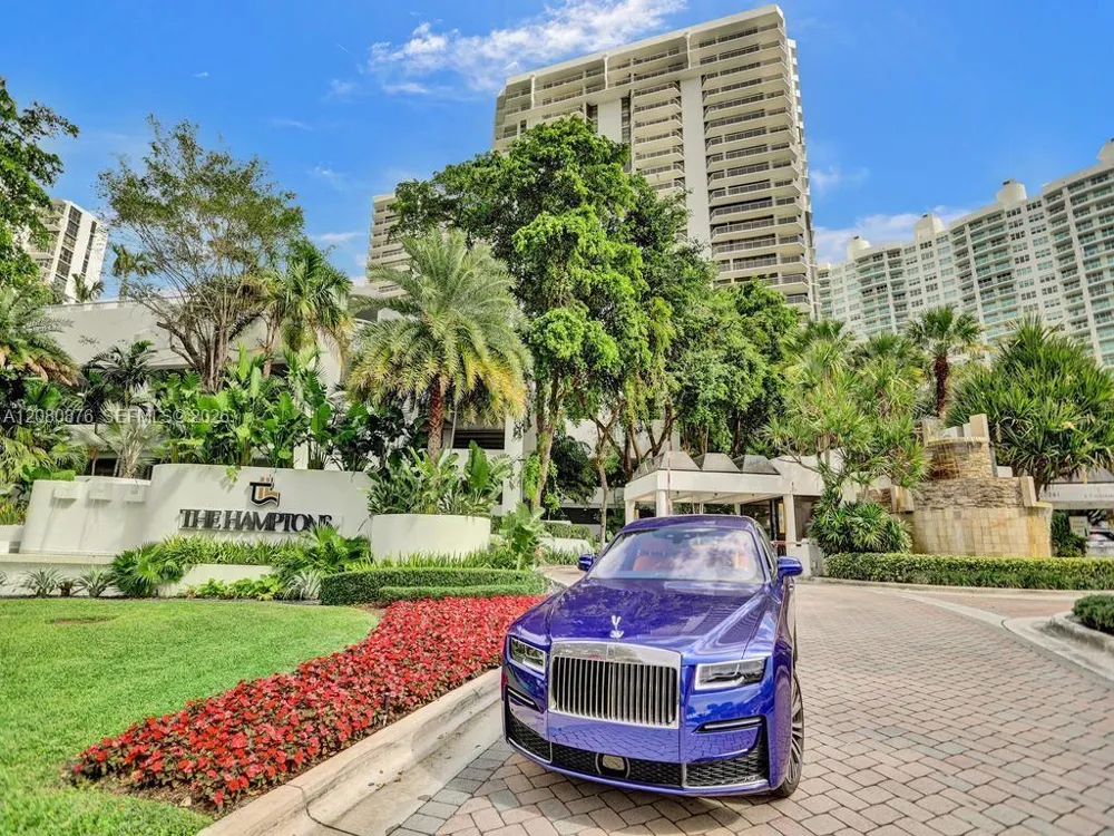 20281 E Country Club Dr #CAB3 Aventura, FL 33180