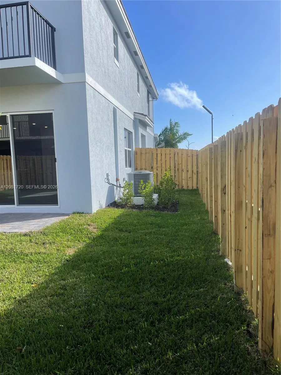 116 NE 13th Ter #116 Homestead, FL 33033