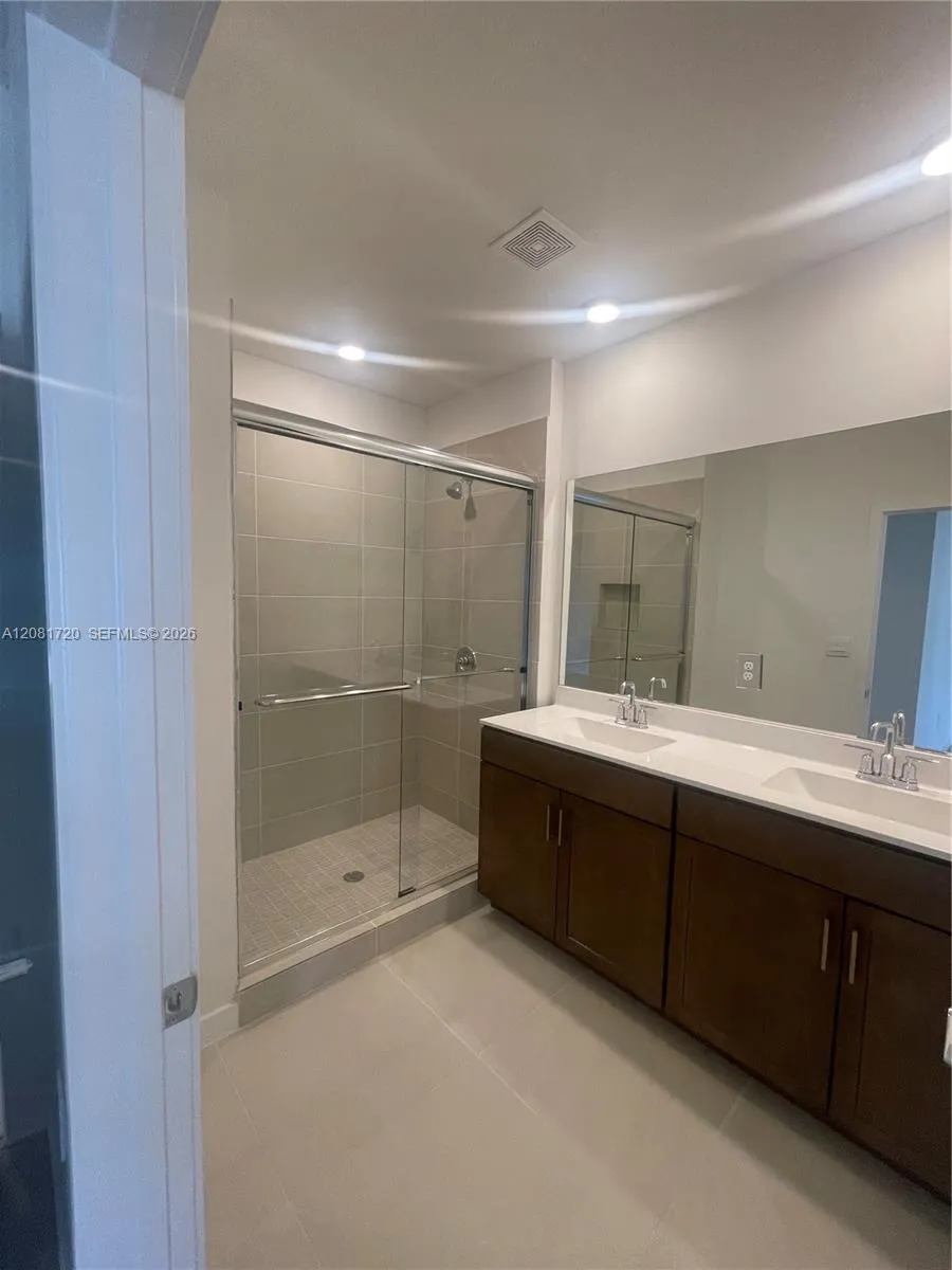 116 NE 13th Ter #116 Homestead, FL 33033