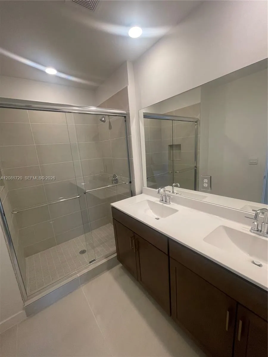 116 NE 13th Ter #116 Homestead, FL 33033