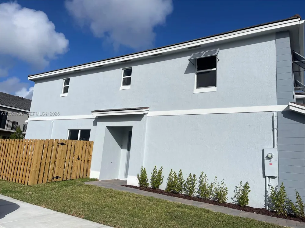 116 NE 13th Ter #116 Homestead, FL 33033