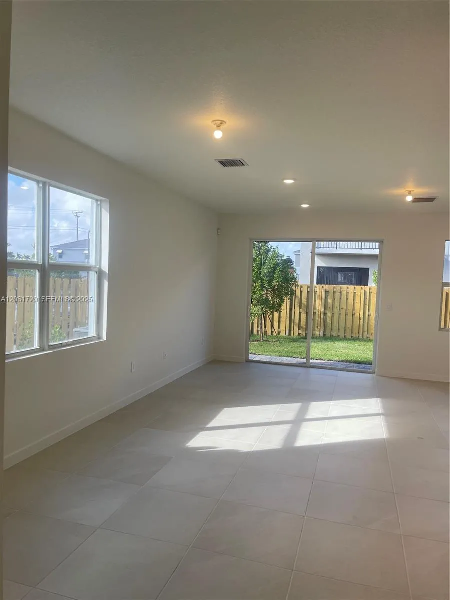 116 NE 13th Ter #116 Homestead, FL 33033