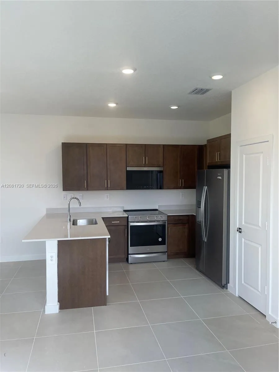 116 NE 13th Ter #116 Homestead, FL 33033