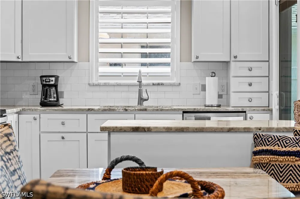 94th Avenue Naples, FL 34108