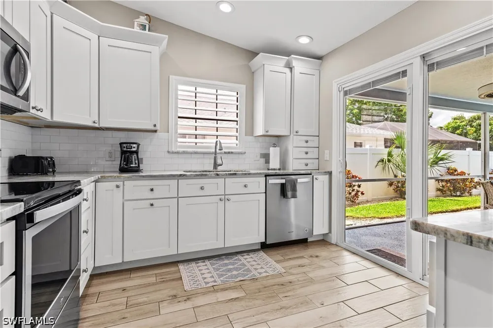 94th Avenue Naples, FL 34108
