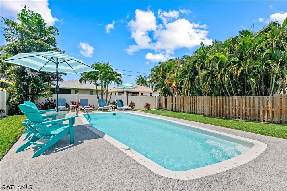 94th Avenue Naples, FL 34108