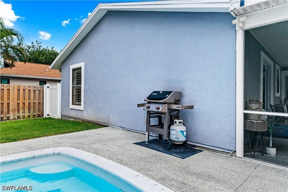 94th Avenue Naples, FL 34108