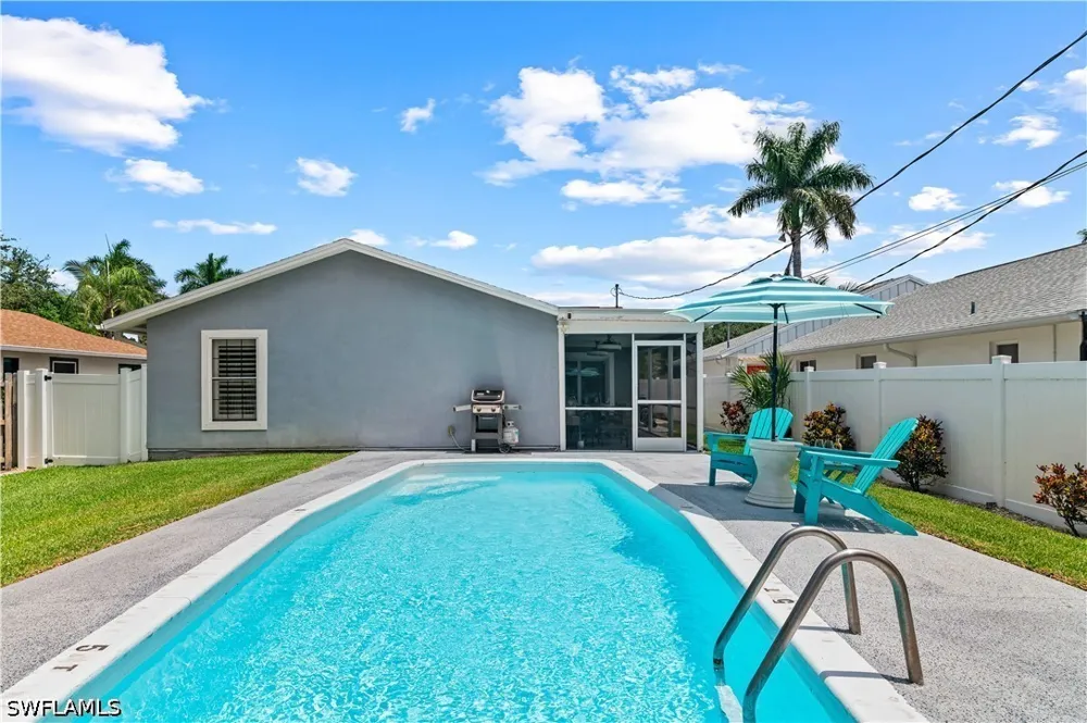 94th Avenue Naples, FL 34108
