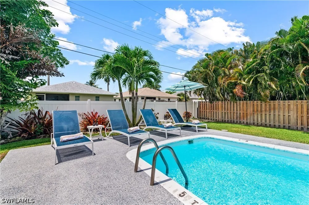 94th Avenue Naples, FL 34108